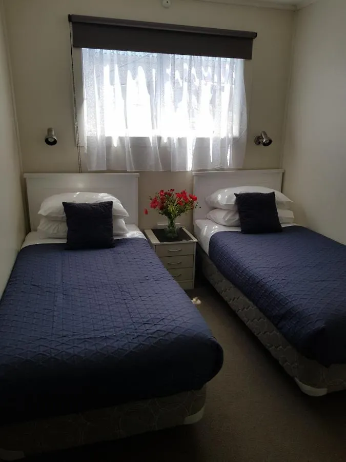 Waitahanui Lodge 0*,