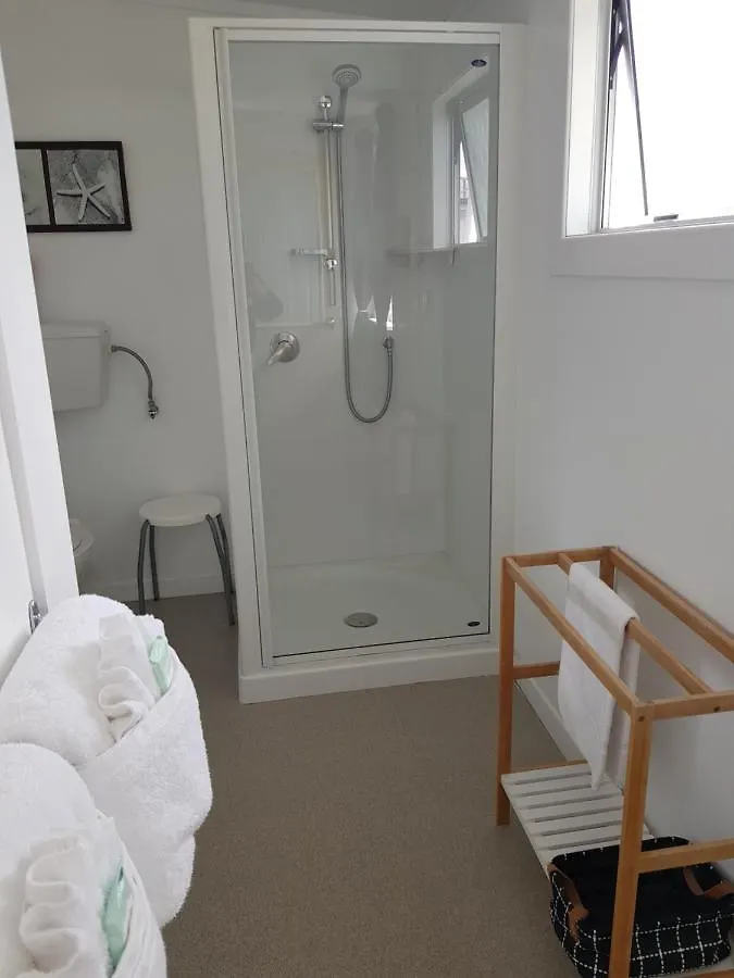 Waitahanui Lodge 0*,